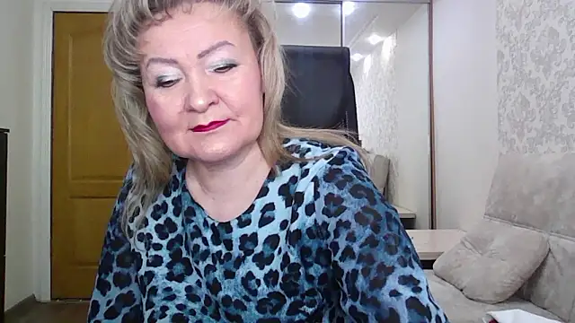 Snapshot of Victoria_secrets_ chatting on 02.04.26 Victoria secrets online show from 02.04.26