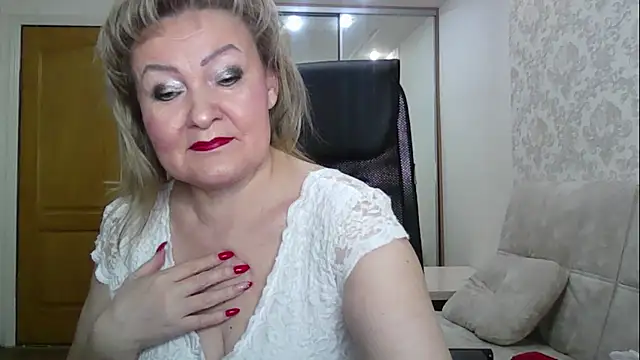 Snapshot of Victoria_secrets_ chatting on 02.07.26 Victoria secrets online show from 02.07.26