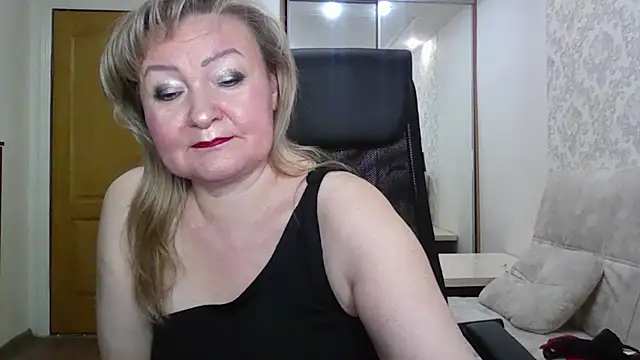 Snapshot of Victoria_secrets_ chatting on 02.09.26 Victoria secrets online show from 02.09.26