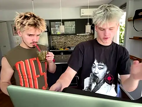 EdwinBlaze online show from 11.25.25