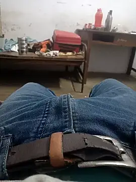 Snapshot of boyyouwant33 chatting on 02.13.25 boyyouwant33 online show from 02.13.25