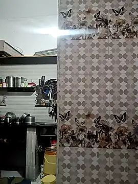 Snapshot of boyyouwant33 chatting on 04.01.26 boyyouwant33 online show from 04.01.26