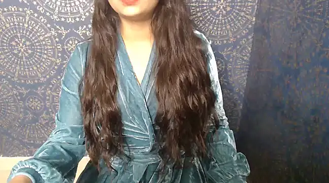 Snapshot of megancatluna chatting on 02.23.25 megancatluna online show from 02.23.25