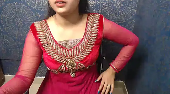 Snapshot of megancatluna chatting on 02.26.25 megancatluna online show from 02.26.25