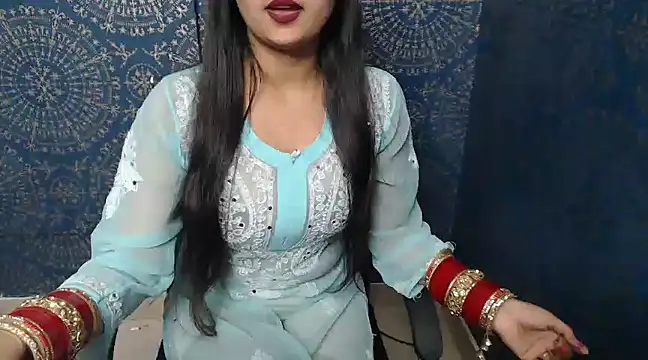 Snapshot of megancatluna chatting on 03.06.25 megancatluna online show from 03.06.25