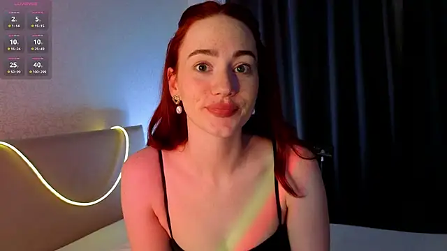 Snapshot of StacyWatts chatting on 06.30.26 StacyWatts online show from 06.30.26