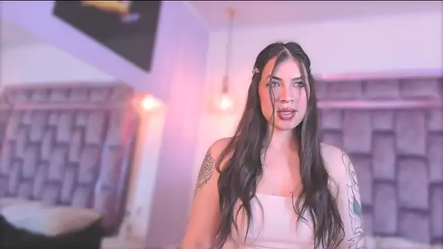 Annie rhoades online show from 02.22.25