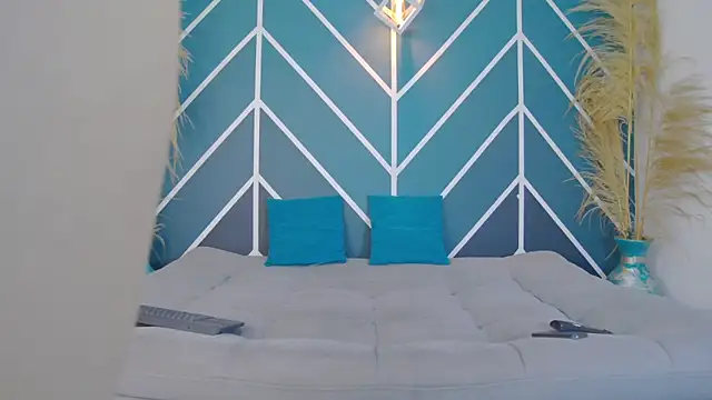 Arii moon online show from 11.10.25