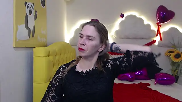 TessaDaybreak online show from 03.04.25