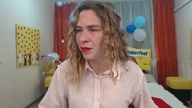 TessaDaybreak online show from 09.29.25