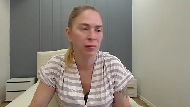 TessaDaybreak online show from 07.23.26