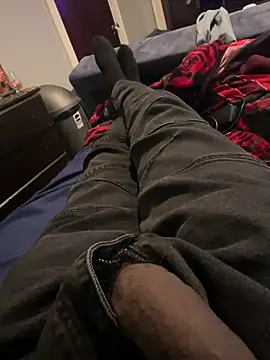 Snapshot of Slimlightrising chatting on 02.16.25 Slimlightrising online show from 02.16.25