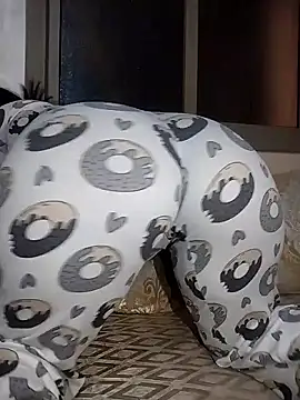 Dalou3a-69 online show from 10.23.25