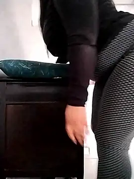 Snapshot of Dalou3a-69 chatting on 02.05.26 Dalou3a-69 online show from 02.05.26