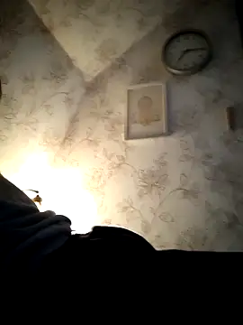 Snapshot of Teemu chatting on 11.13.25 Teemu online show from 11.13.25