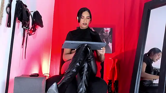 Aleshkastone online show from 12.18.25