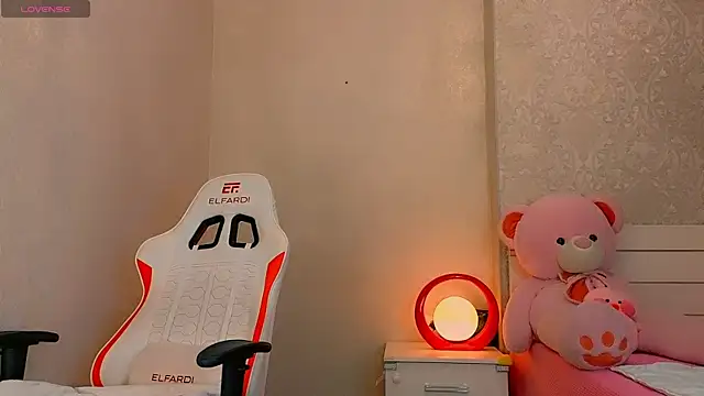 Demonic Angel  online show from 07.08.26