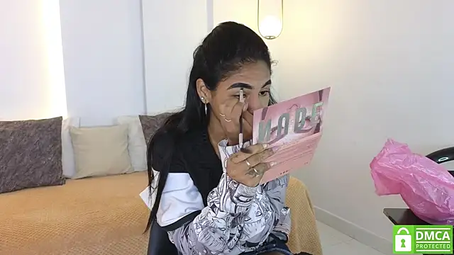 Lana Starlett online show from 10.17.25