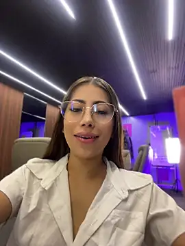Snapshot of MelanieHillss chatting on 07.25.26 MelanieHillss online show from 07.25.26