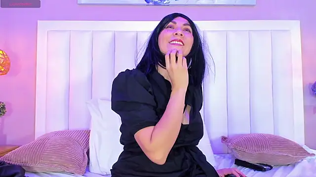 Snapshot of EvaMillins chatting on 03.07.25 EvaMillins online show from 03.07.25