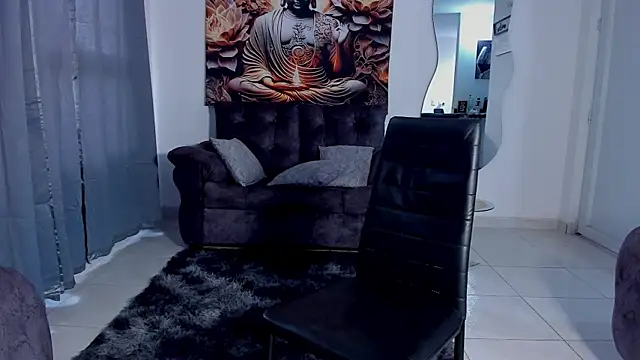 Valentino Dosantos  online show from 03.20.25