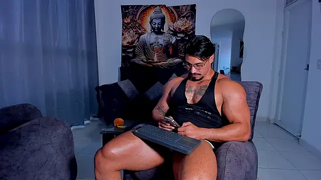 Valentino Dosantos  online show from 09.11.25