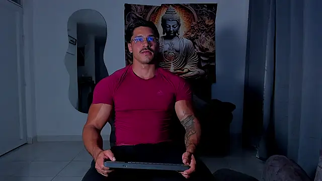 Valentino Dosantos  online show from 11.21.25