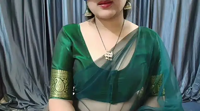 Snapshot of goldiwets chatting on 03.02.25 goldiwets online show from 03.02.25