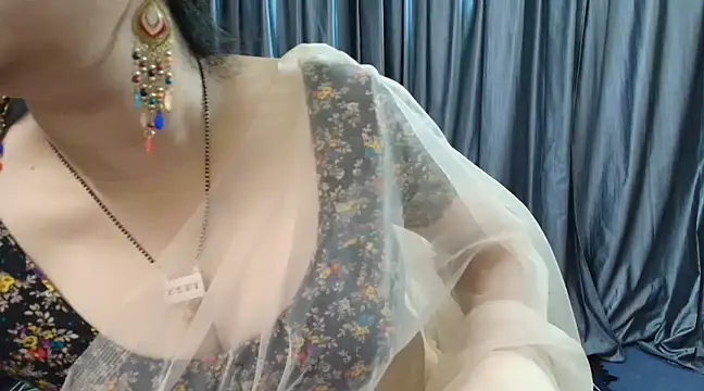 Snapshot of goldiwets chatting on 03.03.25 goldiwets online show from 03.03.25