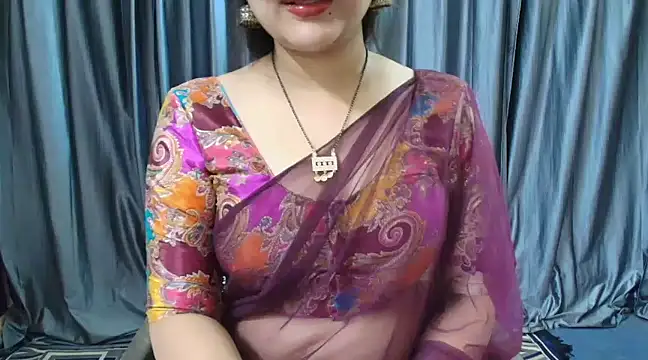 Snapshot of goldiwets chatting on 03.10.25 goldiwets online show from 03.10.25