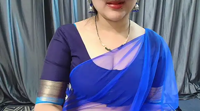 Snapshot of goldiwets chatting on 03.18.25 goldiwets online show from 03.18.25