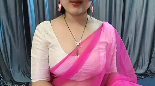 Snapshot of goldiwets chatting on 03.20.25 goldiwets online show from 03.20.25