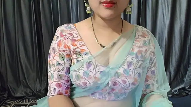 Snapshot of goldiwets chatting on 09.10.25 goldiwets online show from 09.10.25