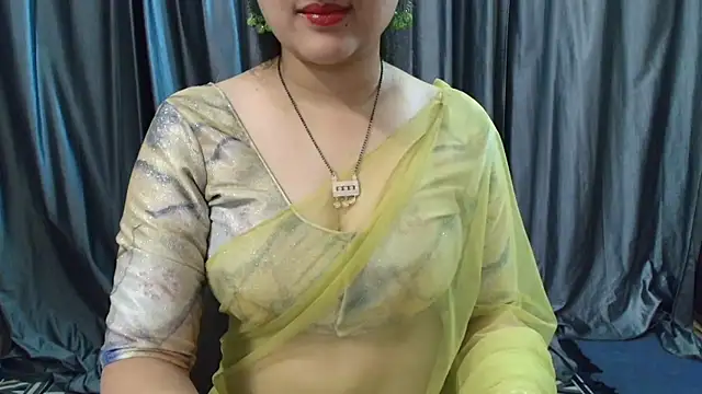 Snapshot of goldiwets chatting on 09.12.25 goldiwets online show from 09.12.25