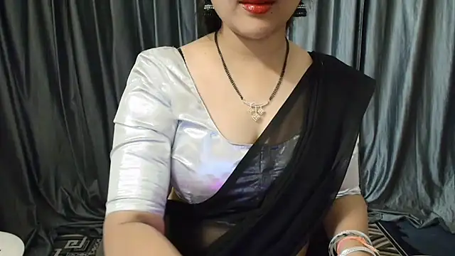 Snapshot of goldiwets chatting on 10.04.25 goldiwets online show from 10.04.25