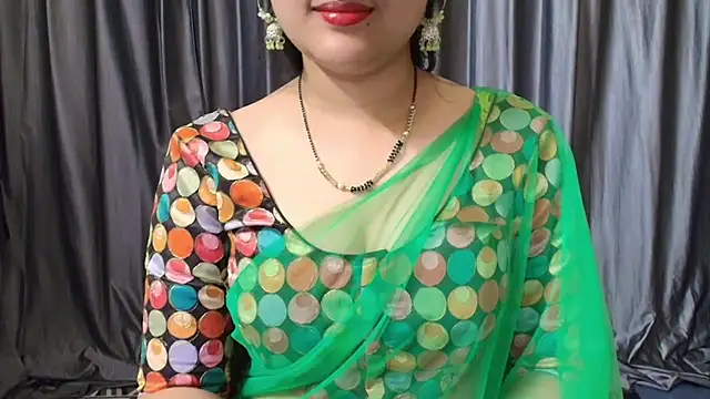 Snapshot of goldiwets chatting on 10.07.25 goldiwets online show from 10.07.25