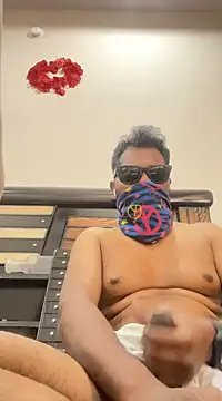 Rocky-Roxtar online show from 02.13.25