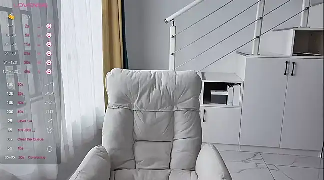 Cassie-20 online show from 03.18.25