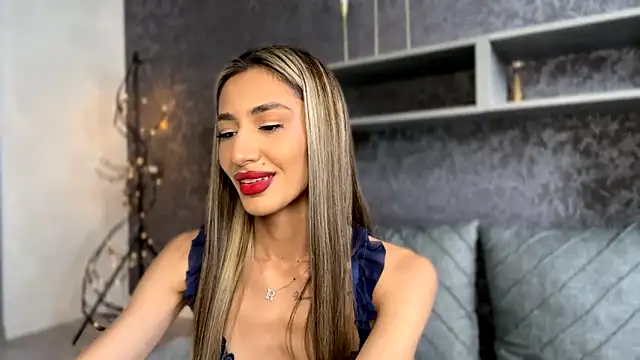 Snapshot of alissadreams chatting on 06.18.26 alissadreams online show from 06.18.26