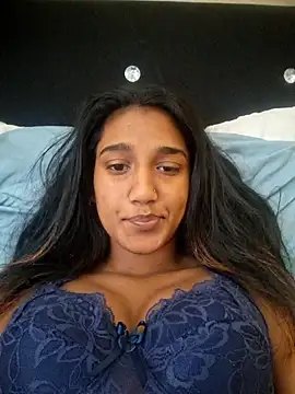 Snapshot of indianpink_lips chatting on 11.08.25 indianpink lips online show from 11.08.25