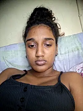 Snapshot of indianpink_lips chatting on 11.12.25 indianpink lips online show from 11.12.25