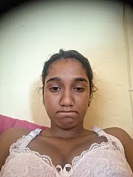 Snapshot of indianpink_lips chatting on 11.30.25 indianpink lips online show from 11.30.25