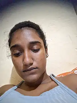 Snapshot of indianpink_lips chatting on 12.05.25 indianpink lips online show from 12.05.25