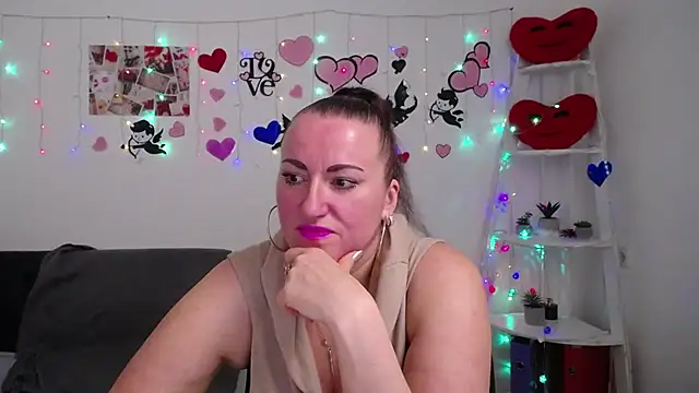 DianaMGG online show from 03.06.25