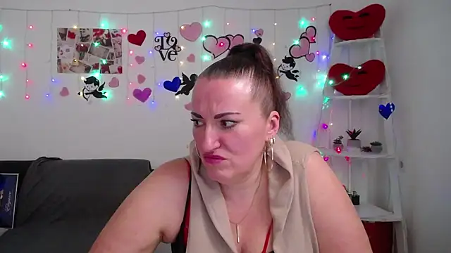 DianaMGG online show from 03.06.25