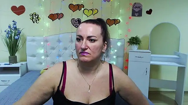 DianaMGG online show from 03.12.25