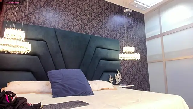 Natty roberts  online show from 02.17.25