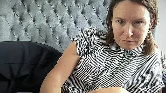 eatmypie69 online show from 10.20.25