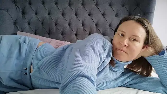 Snapshot of eatmypie69 chatting on 04.01.26 eatmypie69 online show from 04.01.26