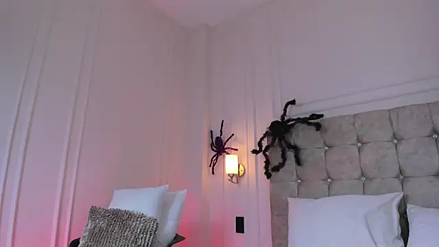 JasmineRoss 1 online show from 10.14.25